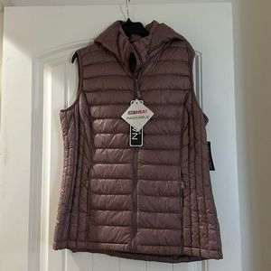 32 Degrees Heat Packable Vest